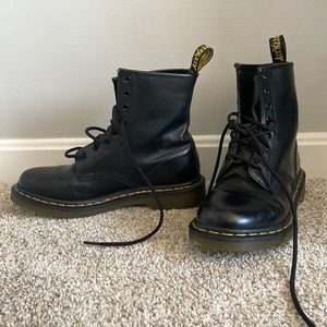 1460 Women’s Doc Martens